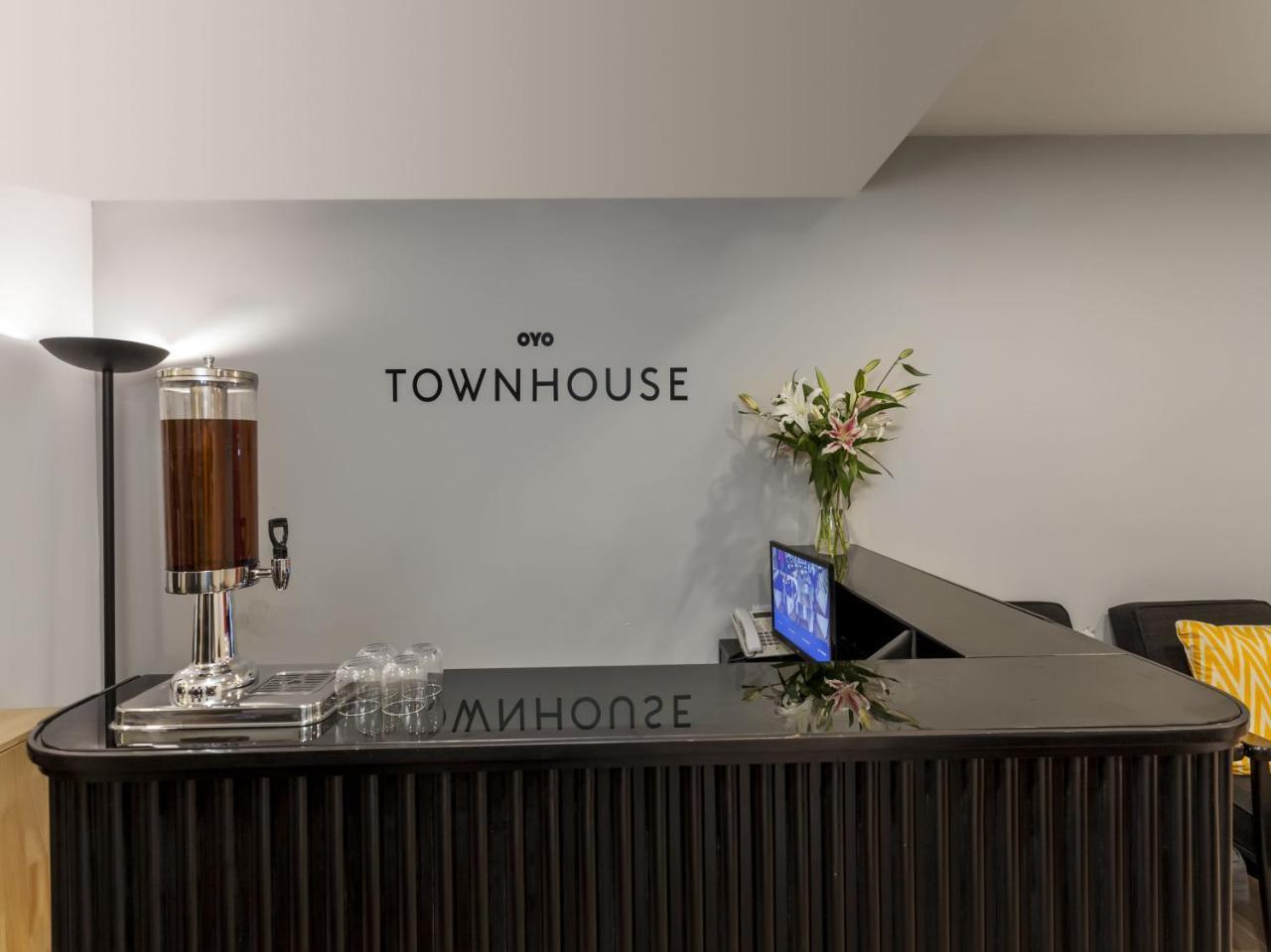 Oyo Townhouse 11 Esplanade Hotell Kolkata Eksteriør bilde