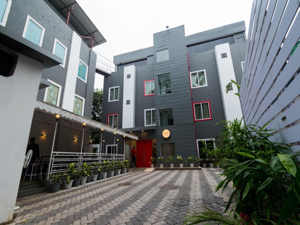 Oyo Townhouse 11 Esplanade Hotell Kolkata Eksteriør bilde