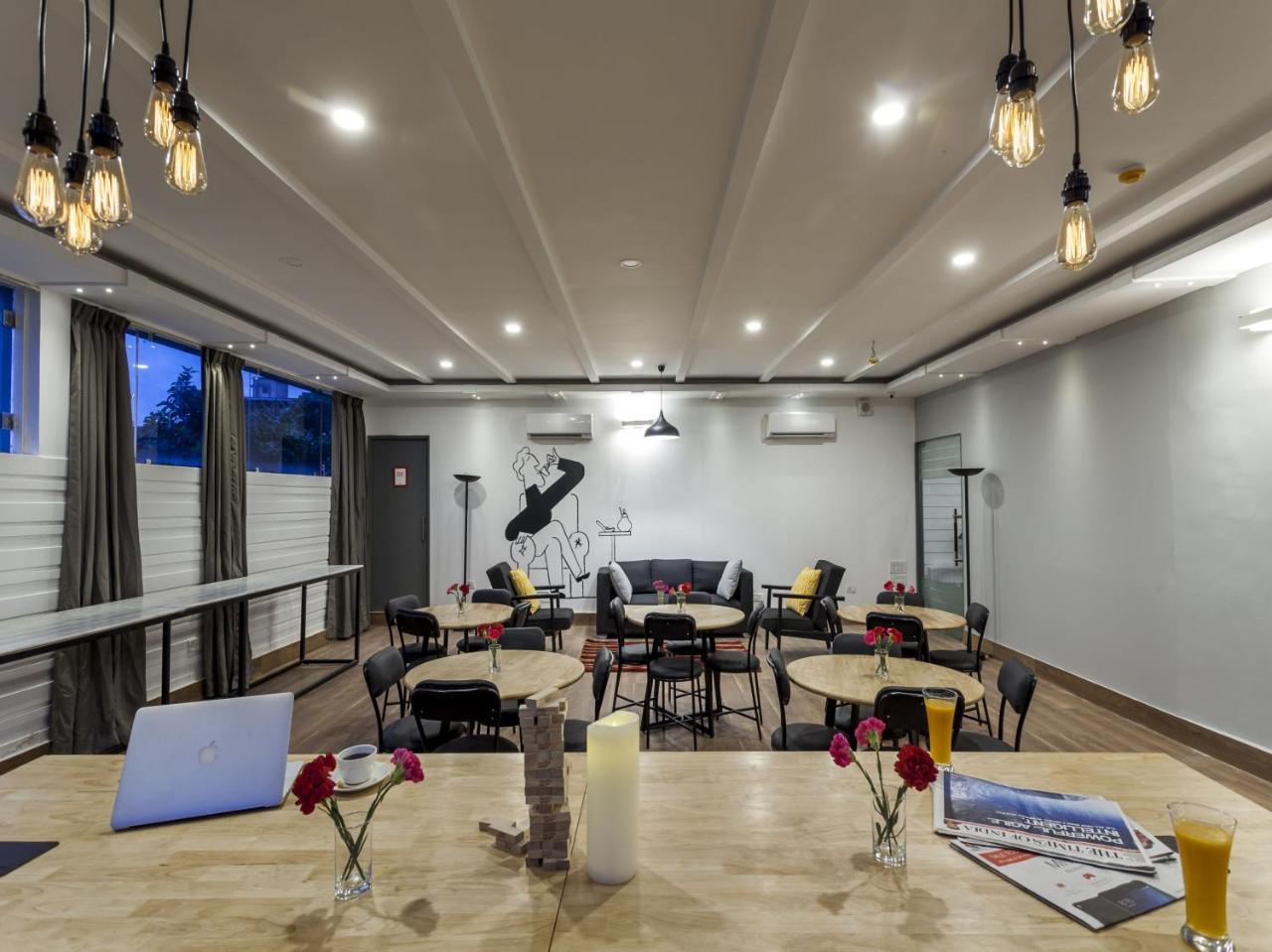 Oyo Townhouse 11 Esplanade Hotell Kolkata Eksteriør bilde