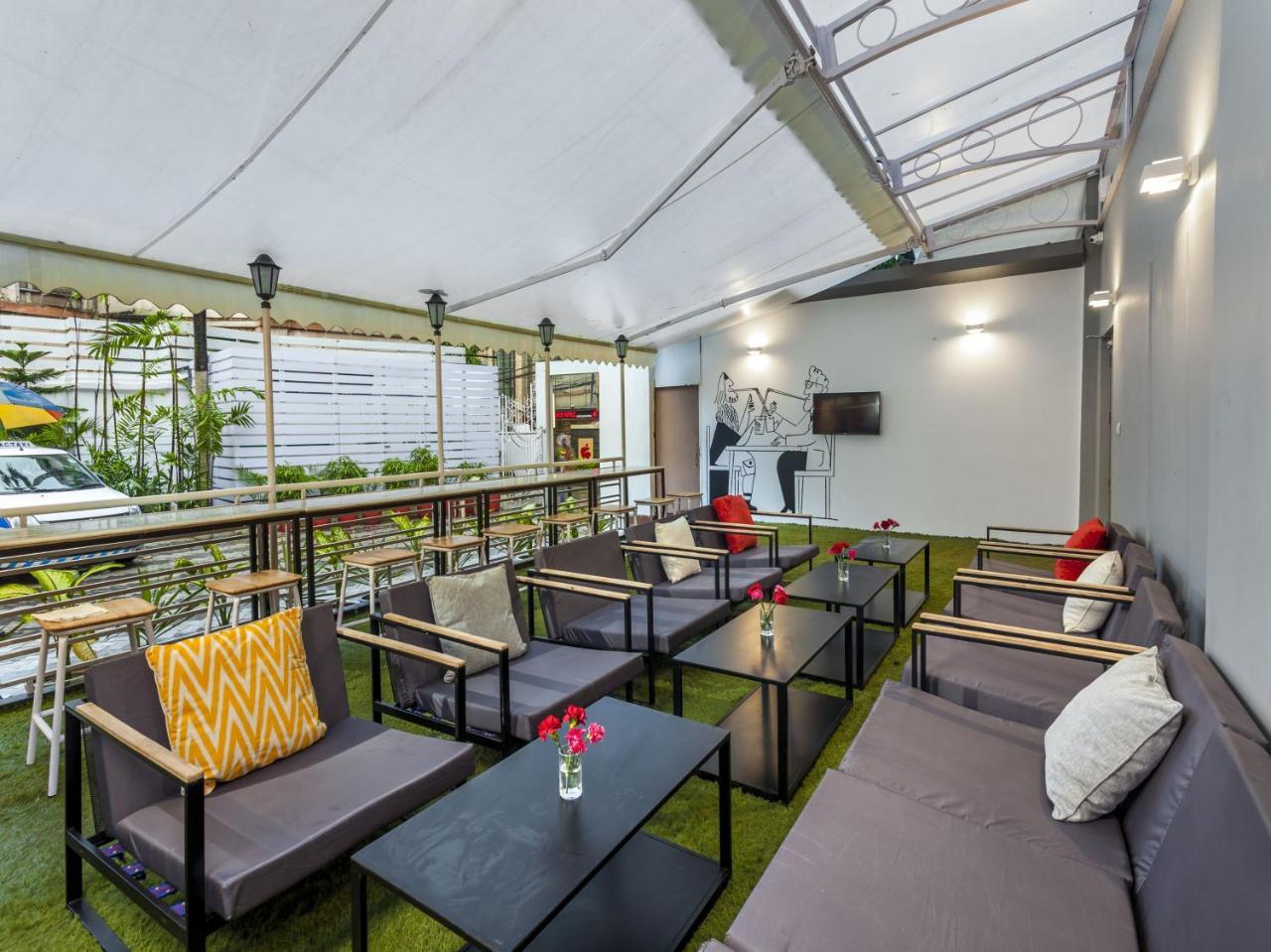 Oyo Townhouse 11 Esplanade Hotell Kolkata Eksteriør bilde